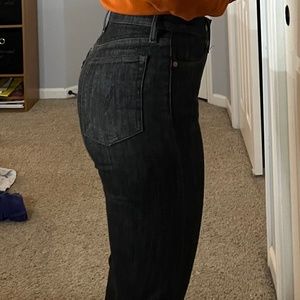 BLACK LEVI WEDGIE STRAIGHT JEANS WAIST 25